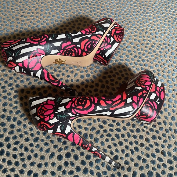 Charolette Olympia Heels - Picture 8 of 8